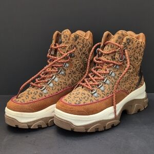 Skechers Pink rose, Women's Leopard Print Lace-up Boots,Size 6.5.